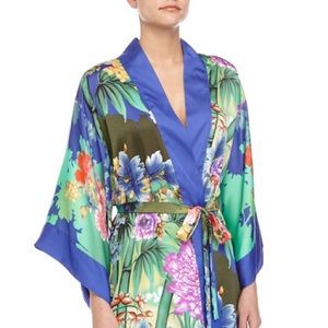 Natori Tahiti kimono robe - size medium NWOT